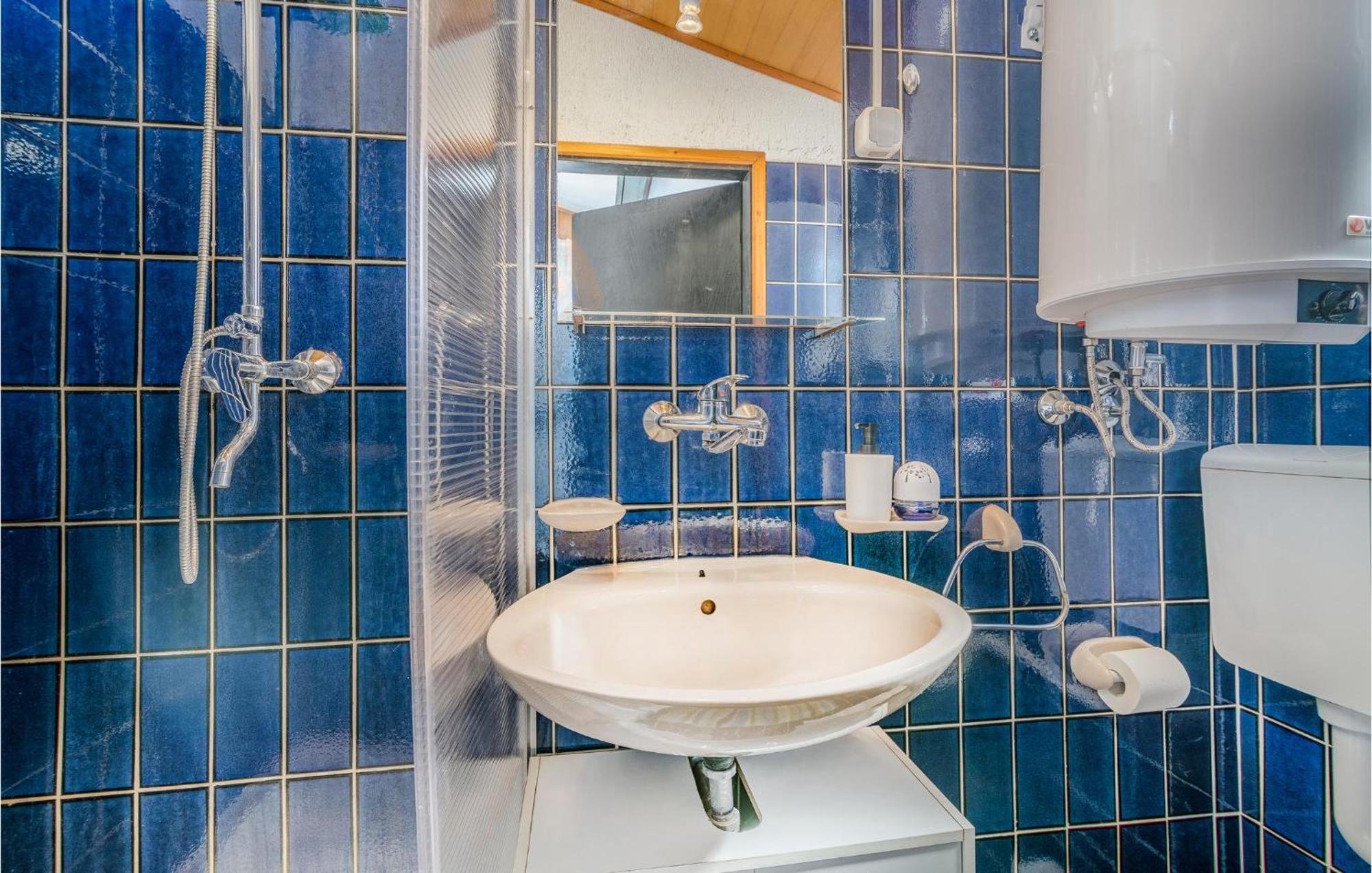 2 Bedroom Gorgeous Home In Baska エクステリア 写真