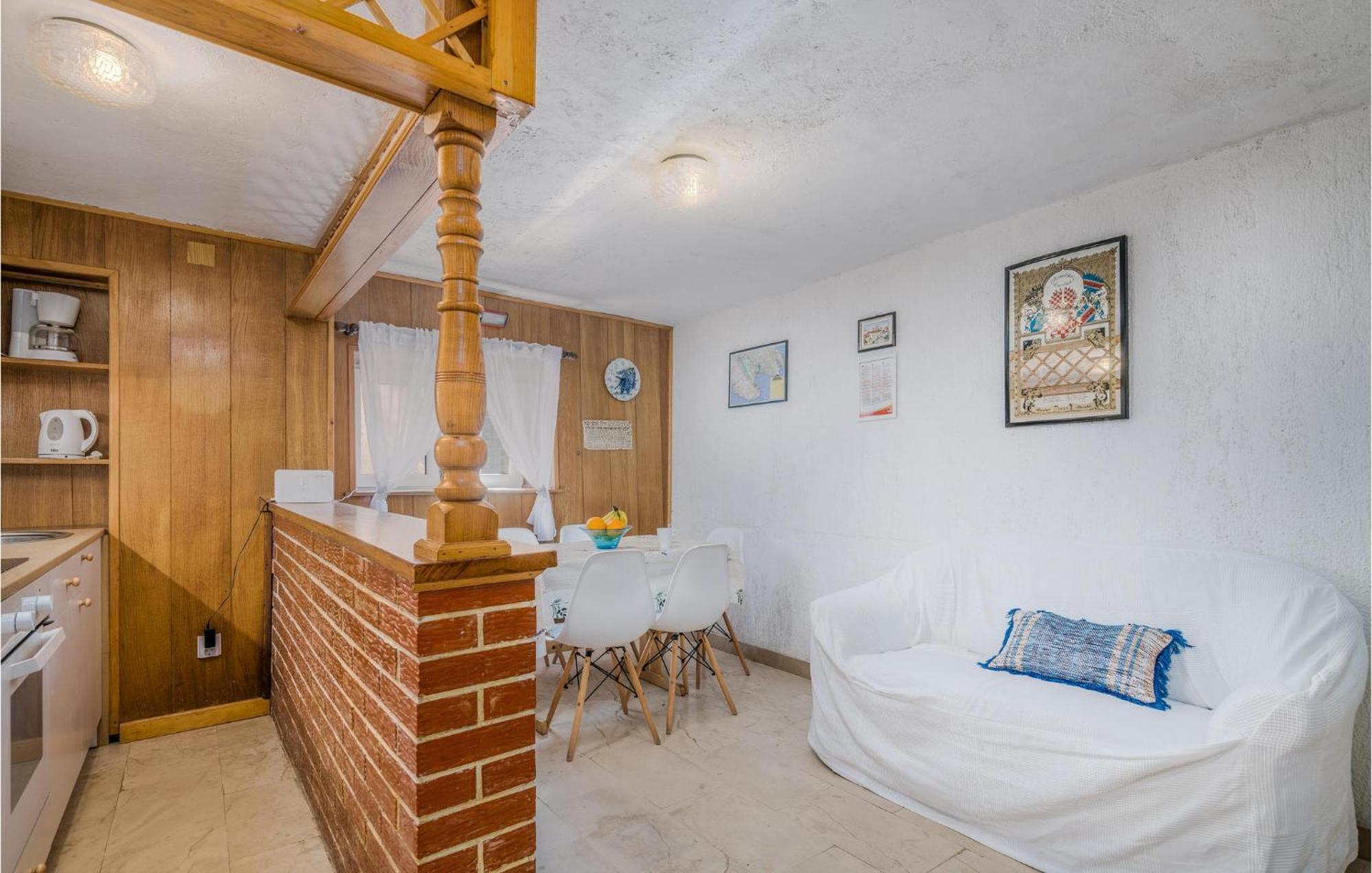 2 Bedroom Gorgeous Home In Baska エクステリア 写真